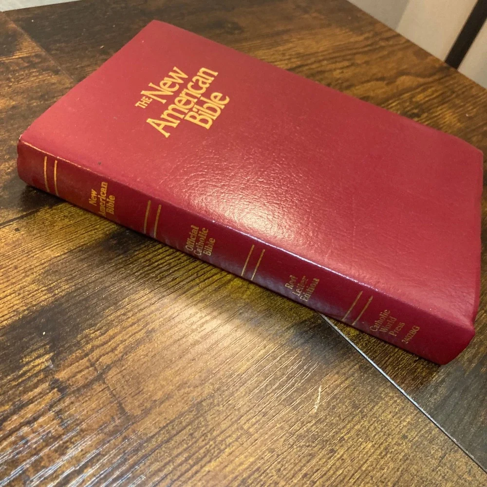 New American Bible Official Catholic Red Letter Burgundy Faux Leather 2000